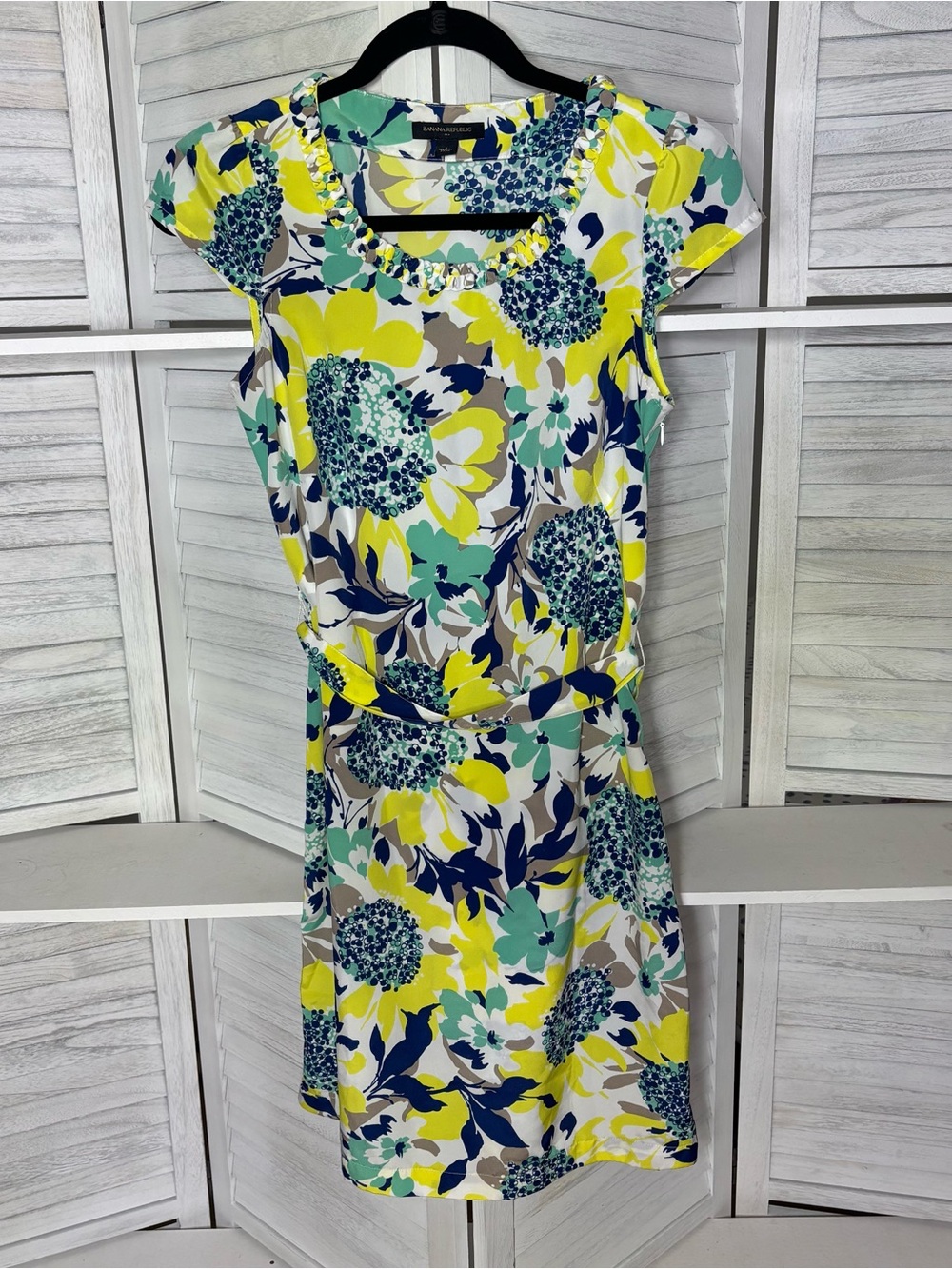 Banana Republic Size 2 Floral Print Dress Braided Neckline